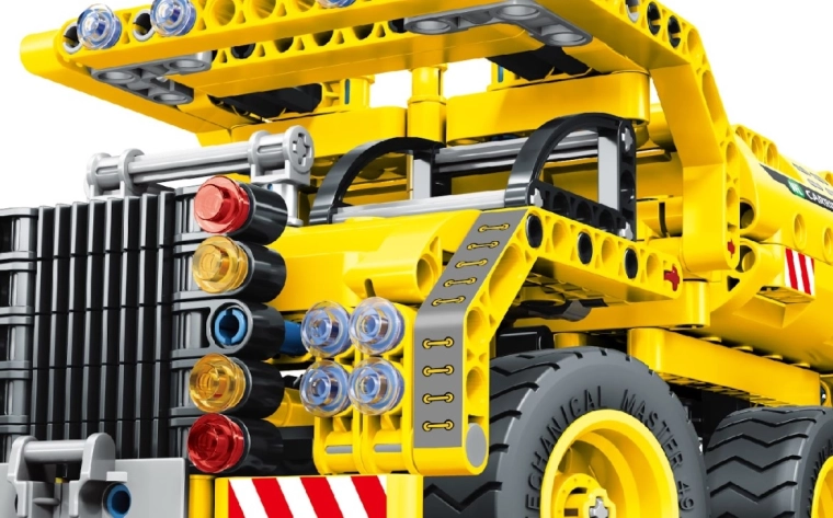 Camion-benne réaliste pour des aventures sur le chantier