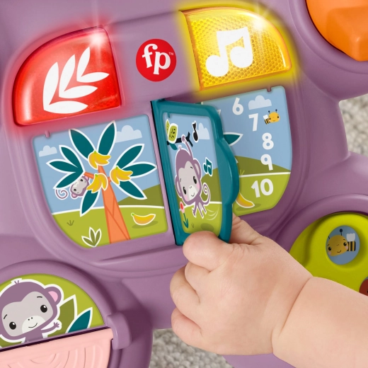 Panneau de jeu rempli d’activités pour les petites mains