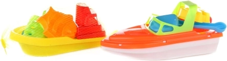 Bateau avec accessoires
