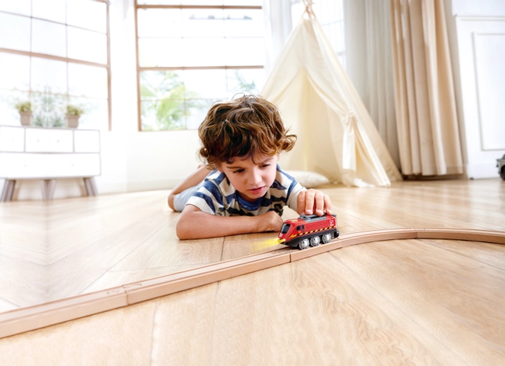 Pour les circuits ferroviaires en bois