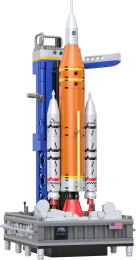 Modèle réaliste de la fusée NASA Artemis SLS