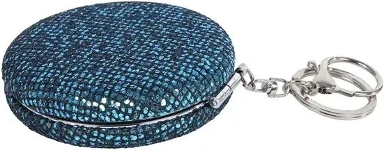 Un accessoire compact et scintillant