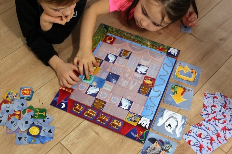 Un jeu pour jouer seul ou en équipe