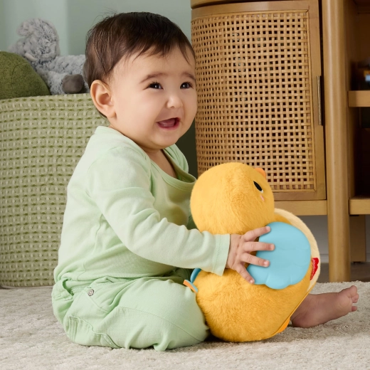 Peluche toute douce pour la découverte sensorielle et les câlins
