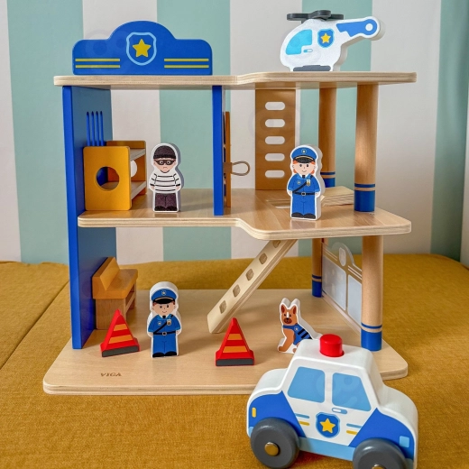 Figurines, véhicules et équipement inclus