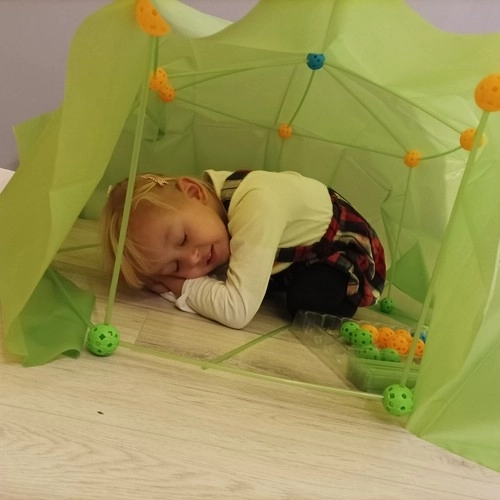 2 en 1 : kit de construction et tente pour enfants