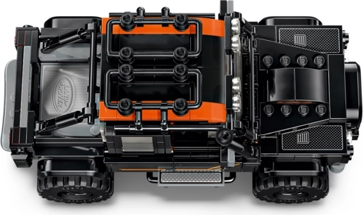 Land Rover Defender rempli de détails tout-terrain