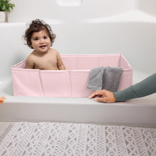 Bain confortable dans la cabine de douche