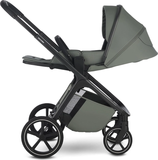 Une poussette qui grandit avec l’enfant