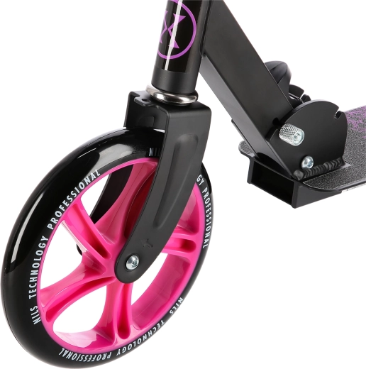 Conduite rapide et fluide avec roues 200 mm et ABEC 7