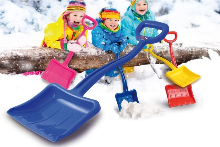 Jeu en extérieur toute l’année : neige et sable