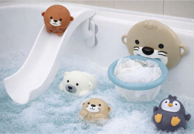 Toboggan pour baignoire avec ventouses