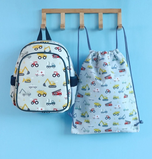 Sac de sport pour enfant avec motif véhicules – A Little Lovely Company