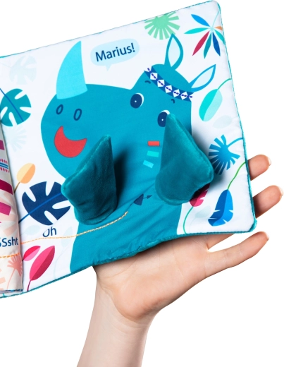 Un livre en tissu agréable pour les petites mains