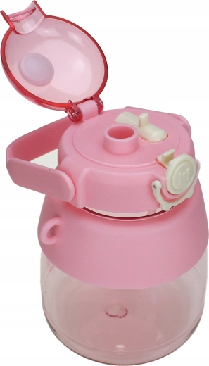 Boire confortablement grâce à la paille intégrée