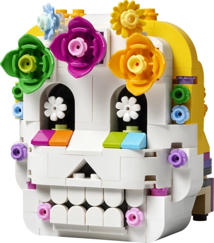 Tête de mort décorative avec des fleurs