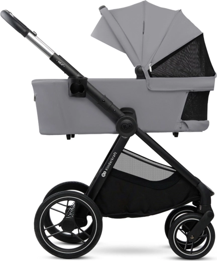 Évolue avec l’enfant : nacelle dès la naissance et siège sport jusqu’à 22 kg
