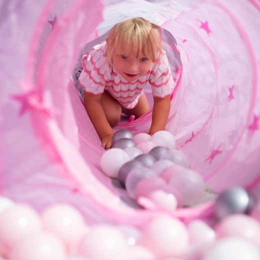 Long tunnel de liaison pour un mouvement actif