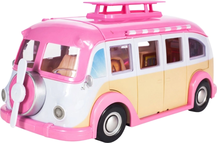 Camping-car ouvrant pour un jeu réaliste