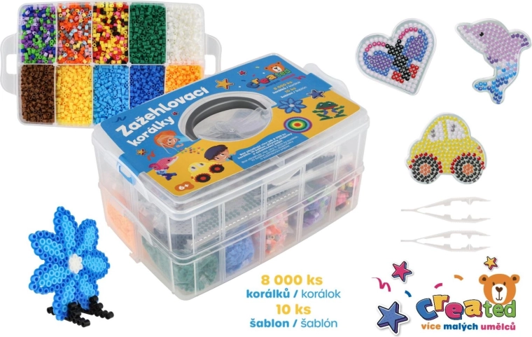 Perles à repasser Created avec modèles dans une boîte en plastique