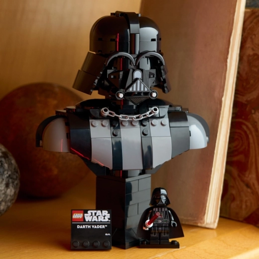 Décoration sur socle avec minifigurine