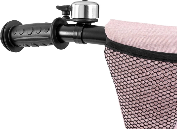 Roues en caoutchouc et accessoires pratiques au quotidien