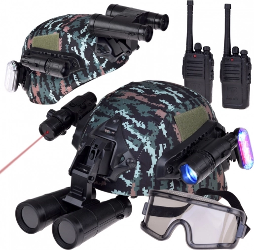 Set d’équipement militaire avec casque, jumelles et talkie-walkie
