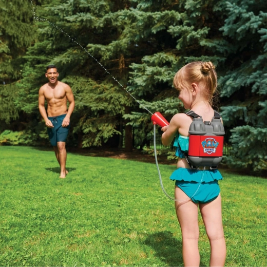 Jet d’eau puissant jusqu’à 9 mètres