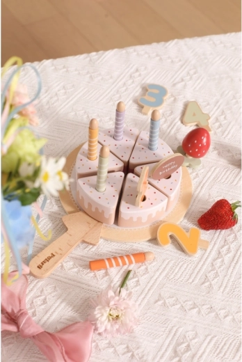 Décorez le gâteau selon l’âge de l’enfant fêté