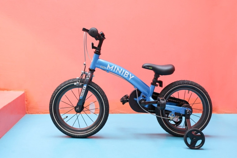 Grandit avec l’enfant : hauteur de selle et de guidon réglable