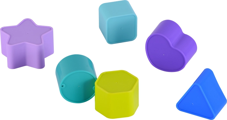 Six formes géométriques colorées