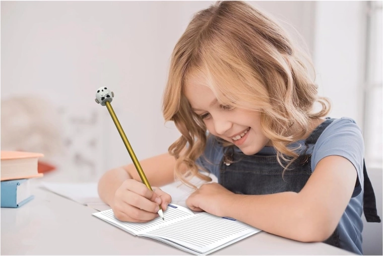 Carnet et crayon avec Vif d’or