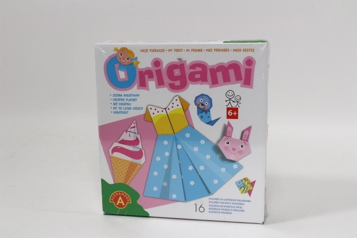Alexander Mes premiers origamis – robes