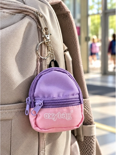 Fixation facile au sac à dos ou aux clés