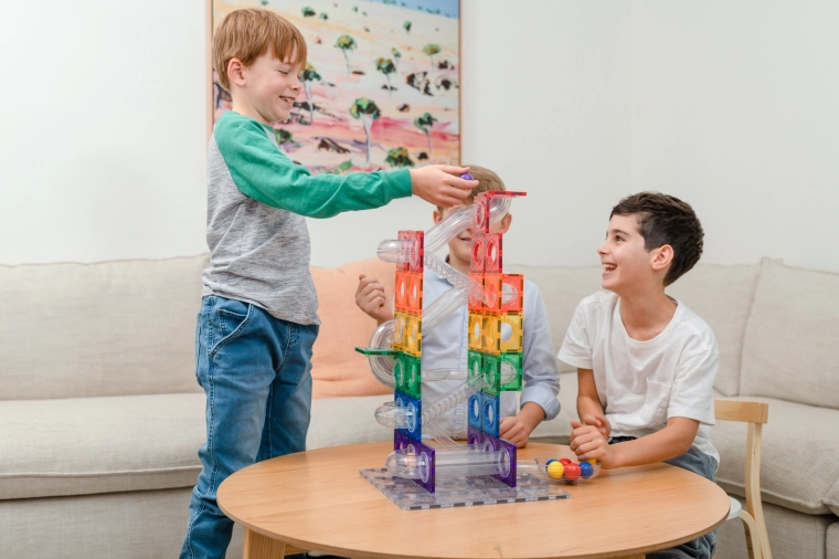 Un jeu créatif qui développe la motricité et l’imagination