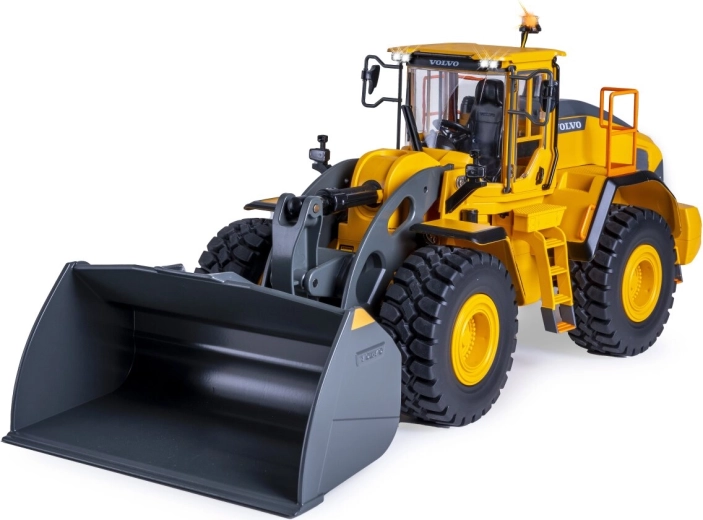 Transmission 4×4 et direction articulée réaliste