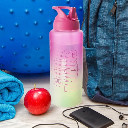Capacité de 1 litre pour tenir toute la journée