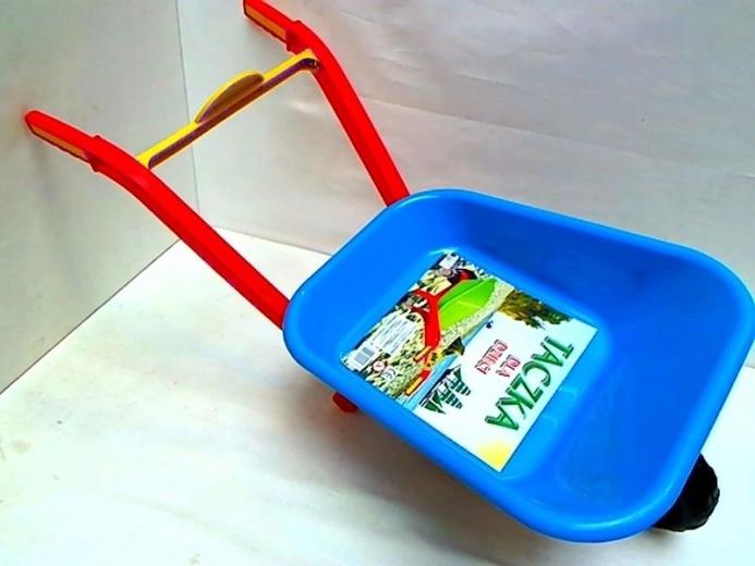 Brouette en plastique pour sable