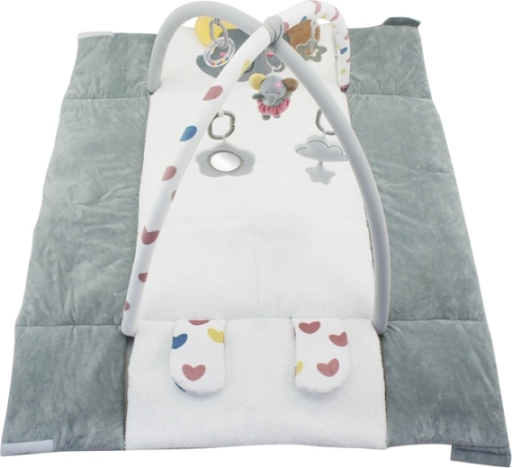 Surface en peluche douce pour le confort pendant le jeu et le repos