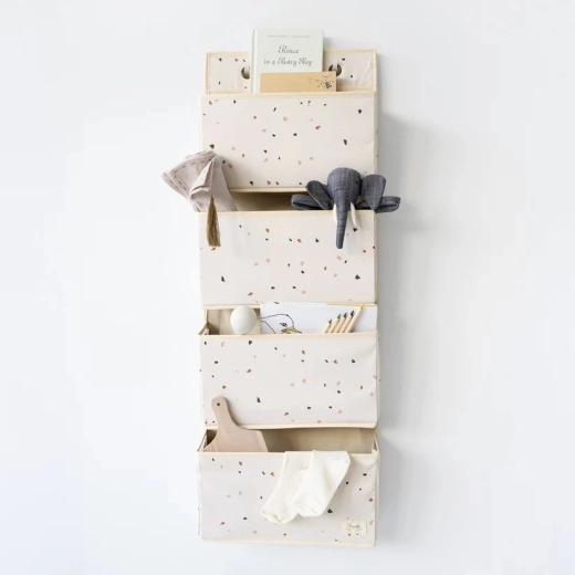 4 grandes poches pour un rangement au quotidien