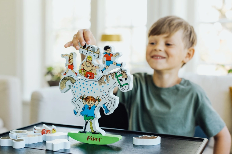 Un jeu d’équilibre qui entraîne les mains habiles