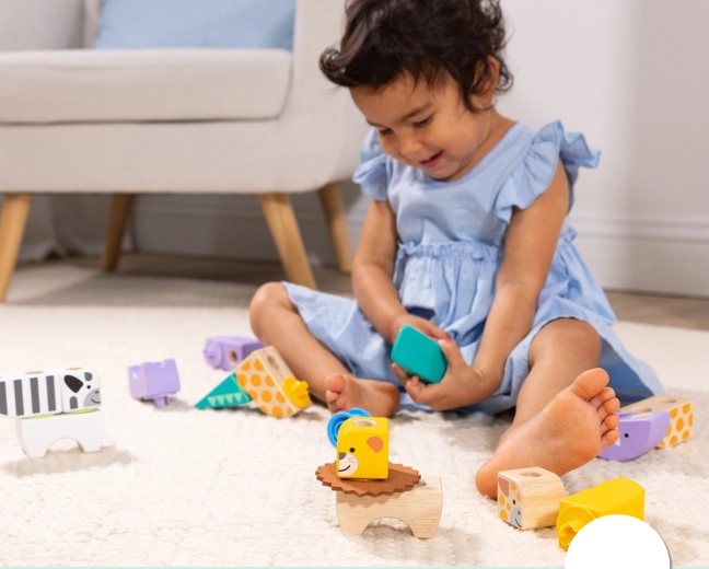 Grandes pièces en bois pour petites mains