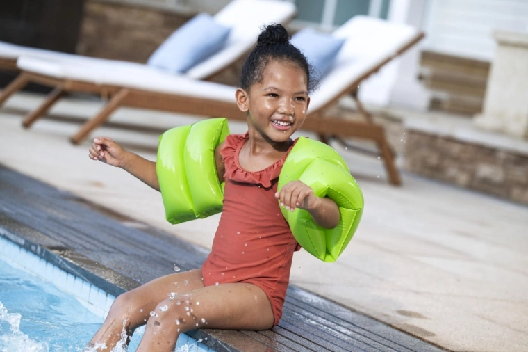 Grande visibilité à la piscine et en mer