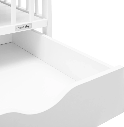 Structure sûre et résistante en pin