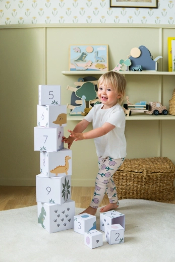 Apprendre en jouant : chiffres, tailles et couleurs