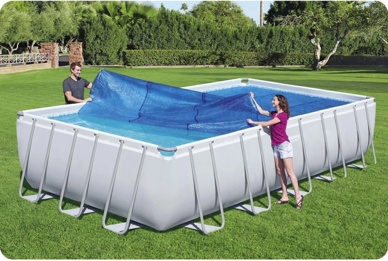 Compatible avec les piscines rectangulaires