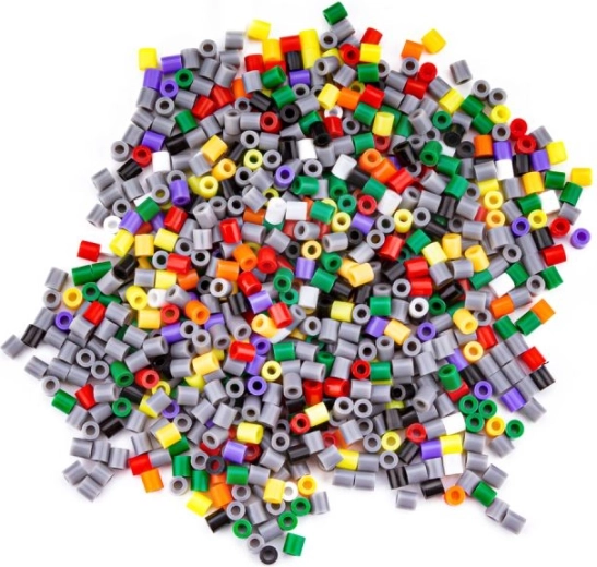 Perles colorées pour une création créative