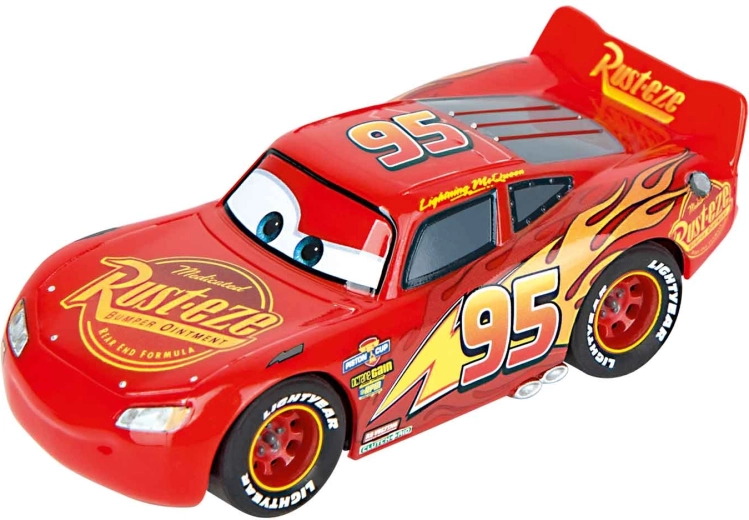 Course de Flash McQueen et Cruz Ramirez