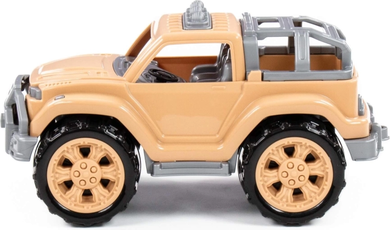 Grandes roues off-road pour un terrain de jeu