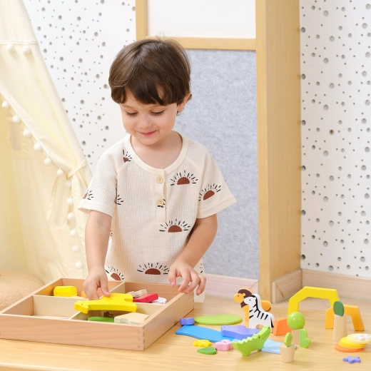 Boîte en bois pratique avec compartiments